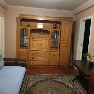 https://apartment-at-pratsi-boulevard-left-bank-kiev.hotels-of-kiev.com